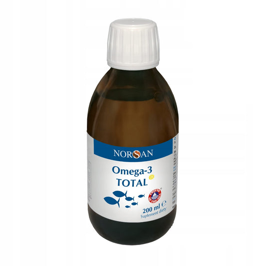 Norsan Omega-3 TOTAL Flasche, 200 ml, mit hochwertigem Fischöl für gesunde Omega-3-Fettsäuren, auf weißem Hintergrund.
