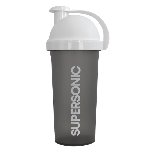SuperSonic 700 ml Shaker für cremige Nussbutter, robustes Kunststoffgehäuse, ideal für Smoothies und Proteinshakes