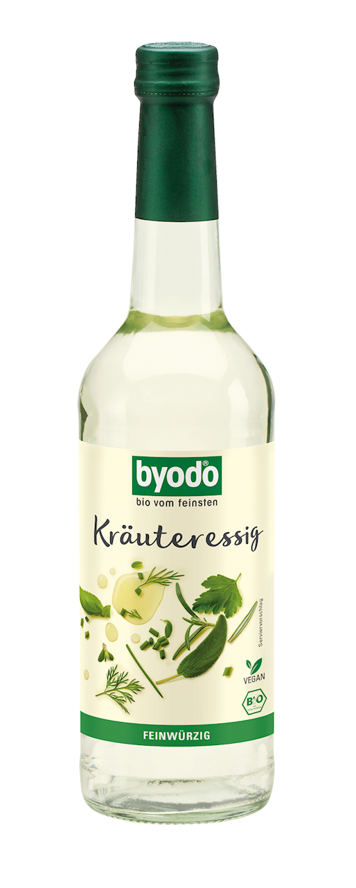 BIO HERB VEGETE von BYODO in einer 500 ml Flasche, frische Kräuter und Gemüsesäfte in einer transparenten Flasche sichtbar
