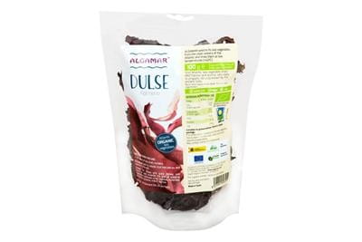 Getrocknete BIO Dulse Algen von ALGAMAR, 100 g, knusprige Meeresalgen in einer transparenten Verpackung.