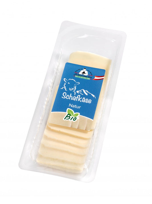 Geschnittener Bio-Schafskäse von CONCEPT FRESH in 100 g Packung, frisch und cremig, ideal für Antipasti und Salate.