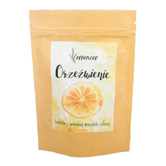Frischer ESSENCES Tee in 50g Packung, getrocknete Teeblätter in einer transparenten Verpackung, ideal für aromatische Teekreationen.