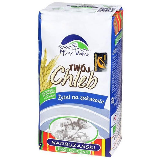 Bio-Roggensauerteigmischung zum Backen von 1 kg Brot, von MŁYNY WODNE, mit Getreide und Mehl, in einer Packung.