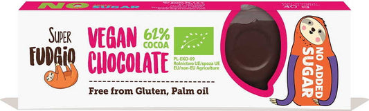Veganer zuckerfreier BIO Riegel von MEGUSTO, 40 g, mit frischen Zutaten und natürlicher Süße, liegt auf einem weißen Hintergrund.