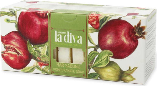Boutique Stückseife von LA DIVA, 10 Stück à 225 g, handgefertigte Seifen in einer eleganten Verpackung.