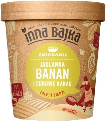 Hirse, Banane und Rohkakao in 65 g Verpackung von INNA BAJKA, natürliche Snack-Alternative, Nahaufnahme der Packung