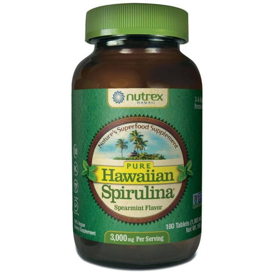 Hawaiian Spirulina Pacifica mit Minzgeschmack, 180 Tabletten von CYANOTECH CO, grüne Spirulina-Tabletten auf weißem Hintergrund