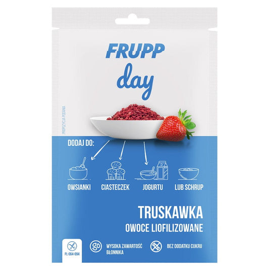 Gefriergetrocknete Erdbeerwürfel von CELIKO, glutenfrei, 10g, frisch und knackig, ideal für Snacks oder Dekoration.