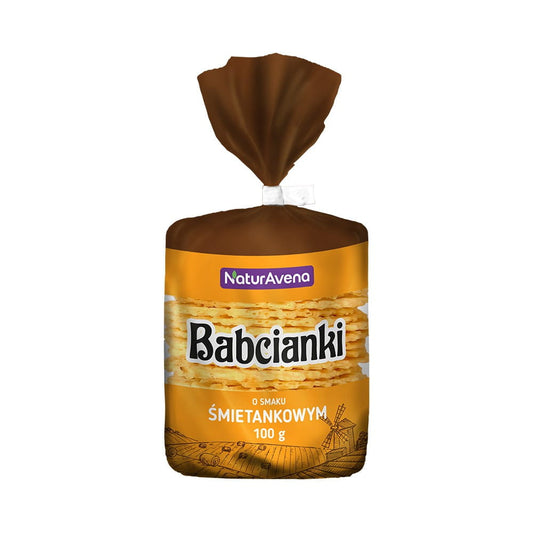 Knusprige Waffeln ohne Fett und Sahne von NATURAVENA, 100 g, auf einem Teller mit frischen Früchten dekoriert.