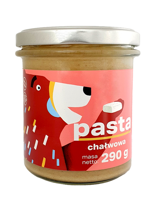 Kunstvolle Nahaufnahme der Halva-Paste 290g von PIĘĆ PRZEMIAN, cremige Textur in einer Schale.
